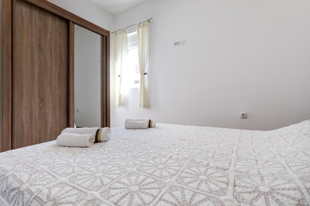 Apartments Lungomare Tivat Extérieur photo
