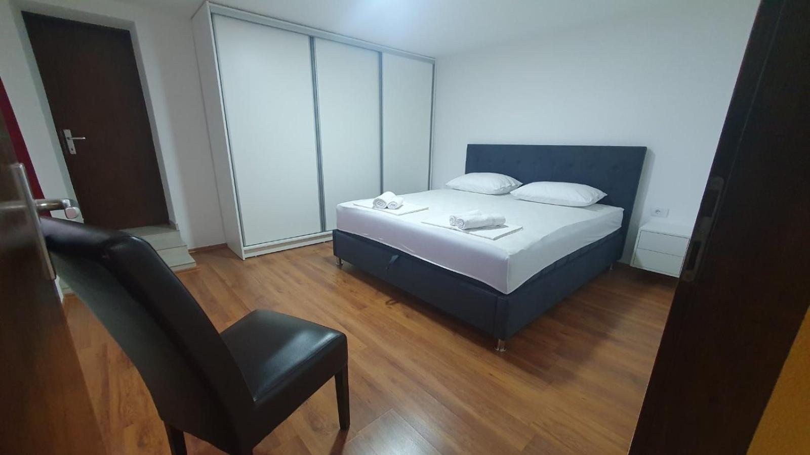 Apartments Lungomare Tivat Extérieur photo
